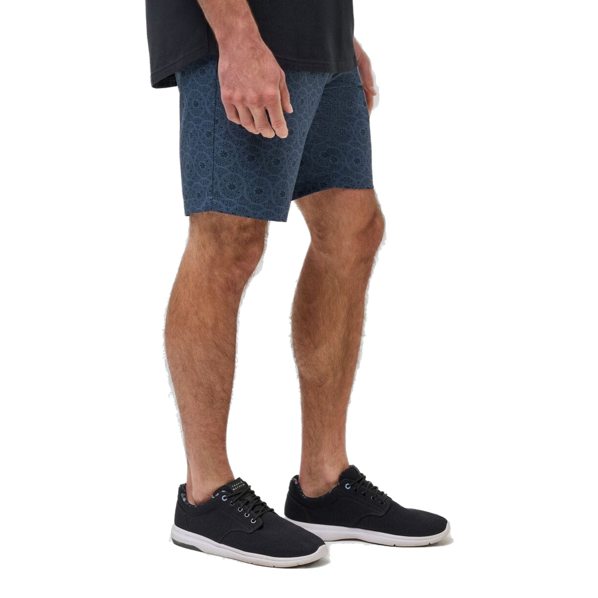 Travis Mathew Beyond The Limits Short Herren
